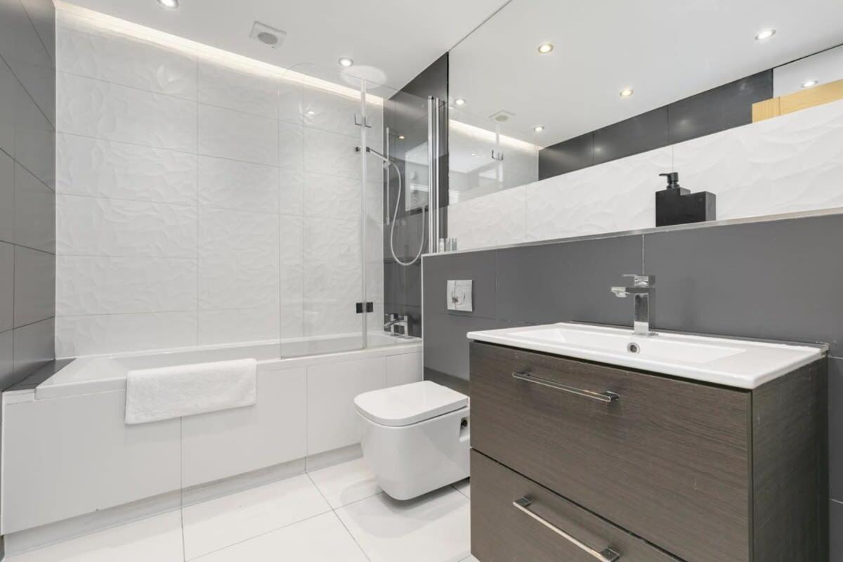 Modern 1 Bedroom Apartment In Central Woking Exterior foto